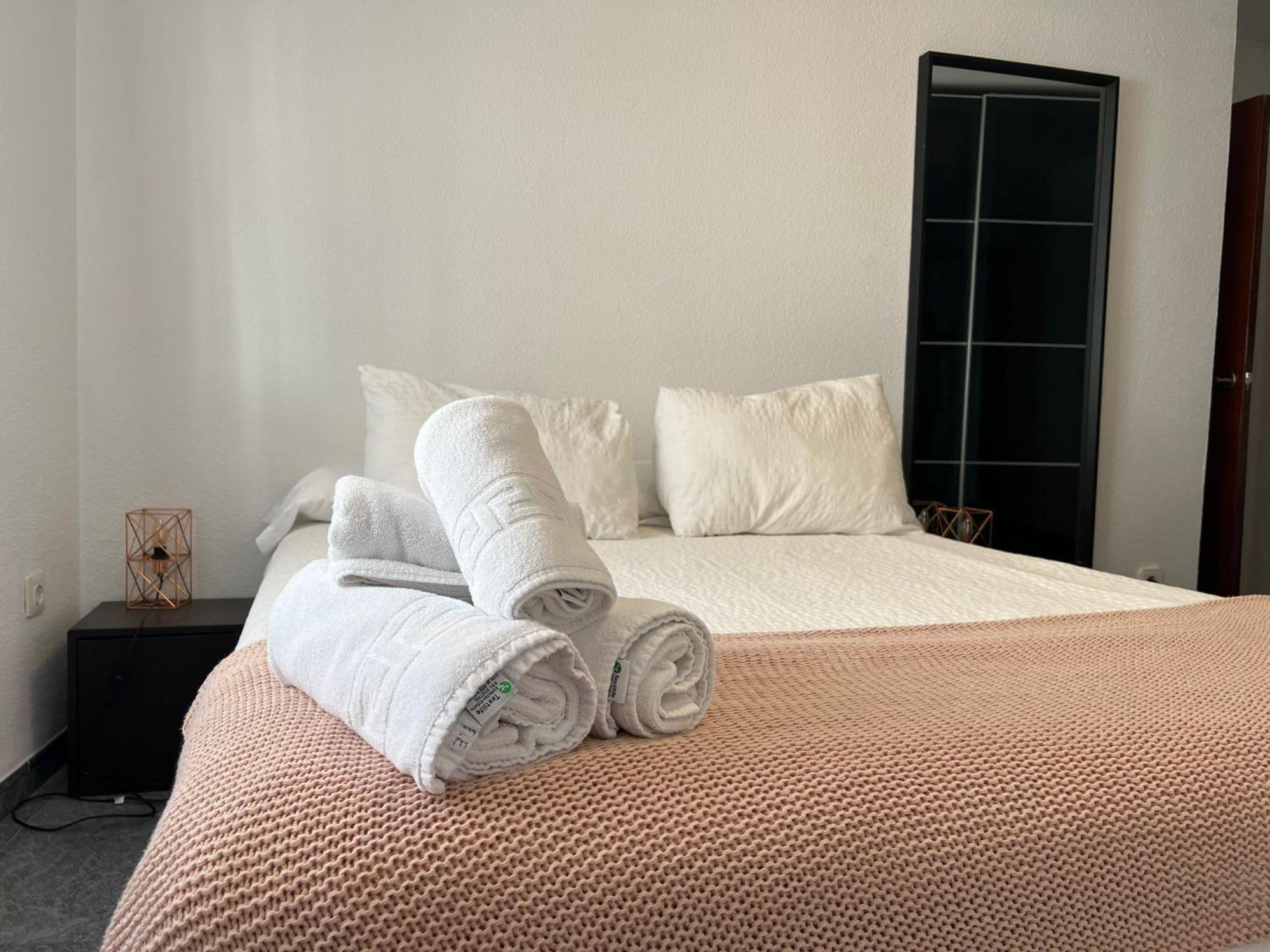Apartamento Los Califas A 100M De La Catedral Córdoba Exterior foto